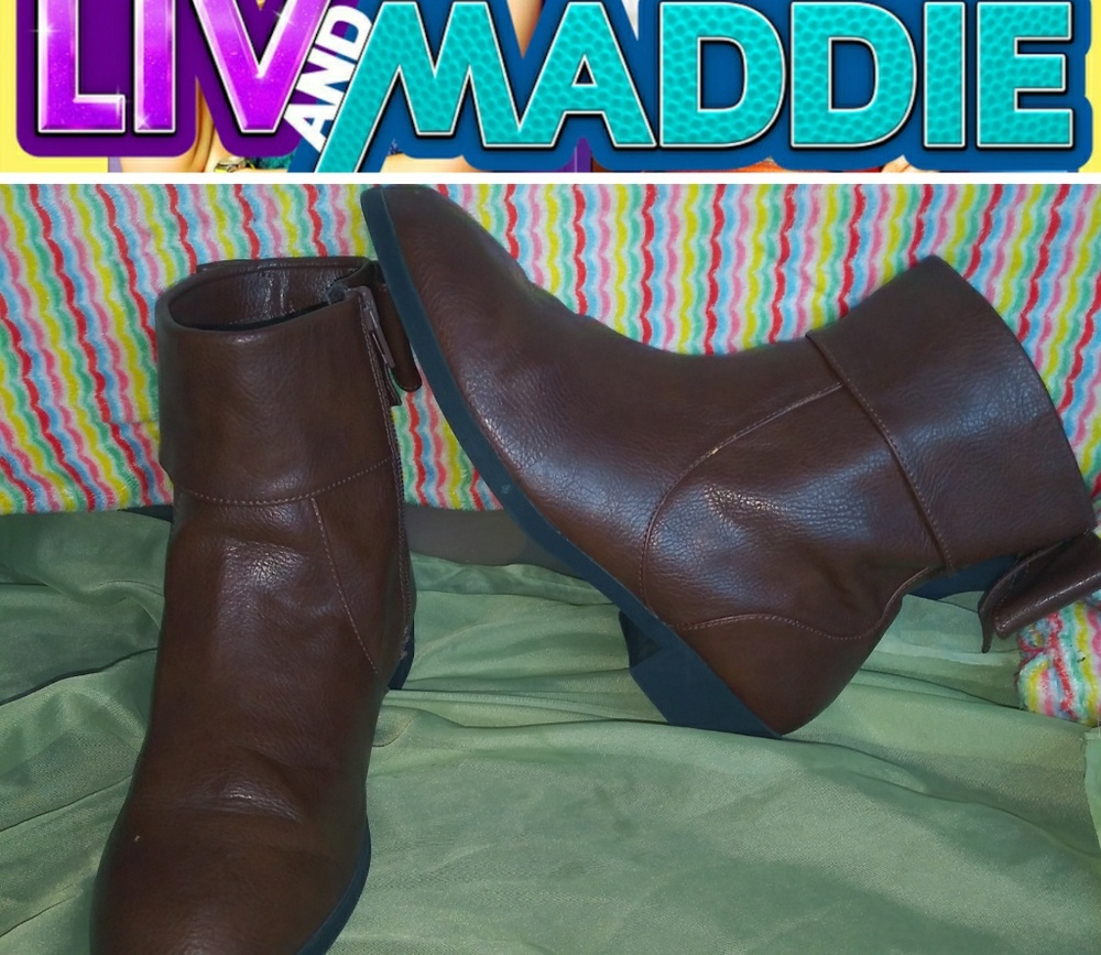 Liv and maddie boots